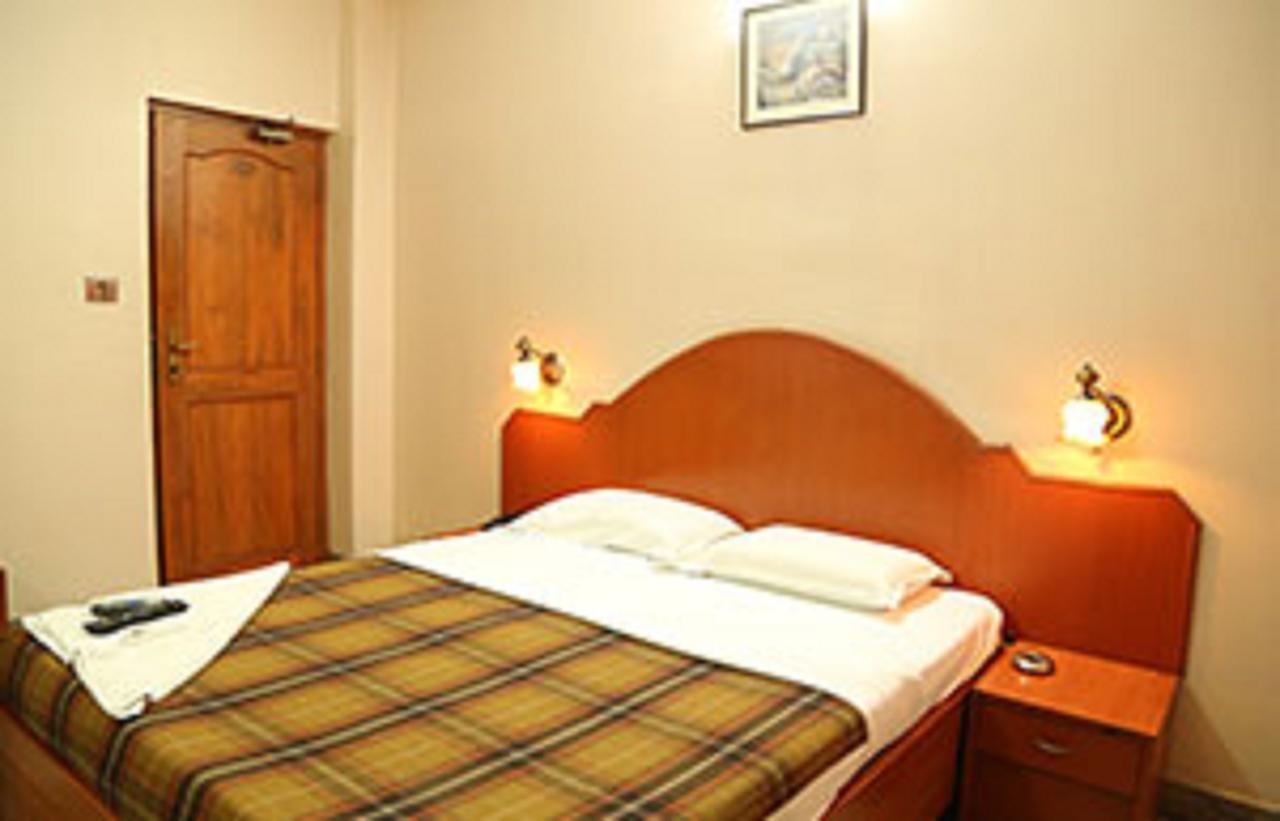 Golden Tower Hotel Chennai Exterior photo