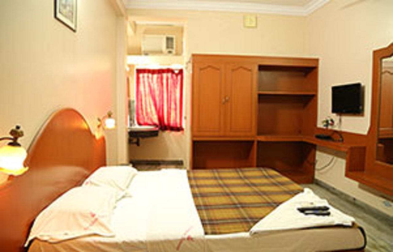 Golden Tower Hotel Chennai Exterior photo